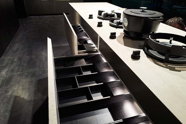 EuroCucina 2018 เทรนด์ห้องครัวและห้องรับแขก